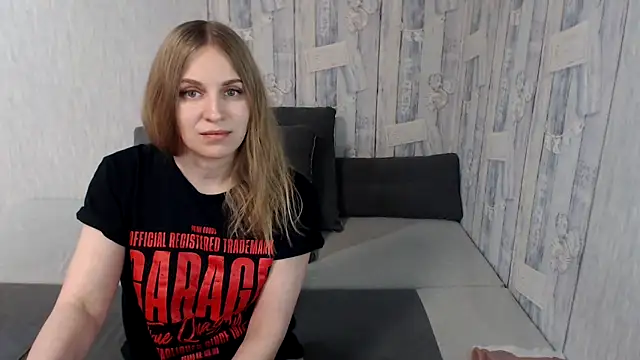 Pilly green  online show from 03.10.25