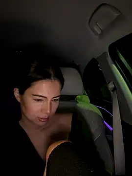 clairewntr online show from 11.21.25