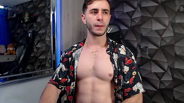 Snapshot of Latino_stud4u chatting on 09.17.25 Latino stud4u online show from 09.17.25