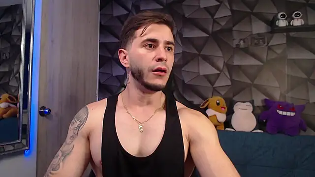 Snapshot of Latino_stud4u chatting on 10.22.25 Latino stud4u online show from 10.22.25