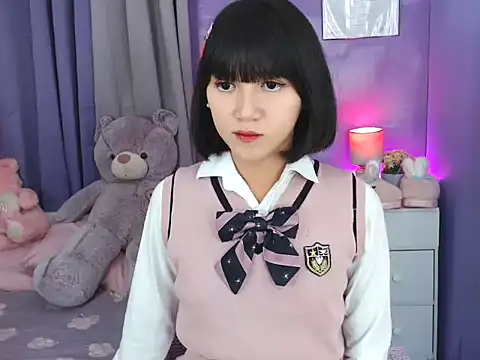 Snapshot of urlovelyfreya chatting on 11.11.25 urlovelyfreya online show from 11.11.25