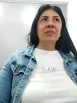 aisha latina online show from 12.09.24