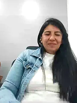 aisha latina online show from 12.09.24