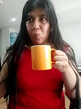 Snapshot of aisha_latina chatting on 04.23.26 aisha latina online show from 04.23.26