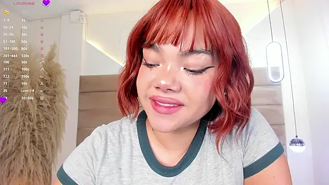 ValerieDiaz  online show from 10.29.25