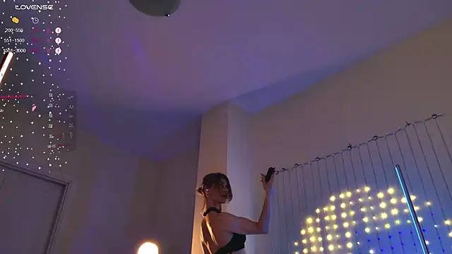 Arielle  03 online show from 05.16.26