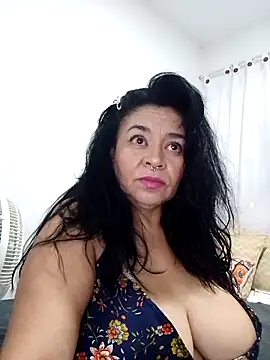 karlablue  online show from 09.13.25