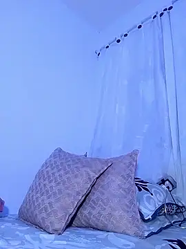 karlablue  online show from 11.28.25