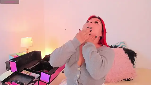 SophieRossi online show from 11.14.25