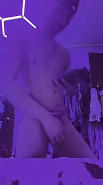 Snapshot of Cloudd_Kingg_Iceyyy chatting on 02.24.26 Cloudd Kingg Iceyyy online show from 02.24.26