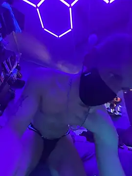 Cloudd Kingg Iceyyy online show from 04.07.26