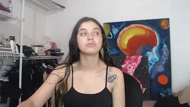 Snapshot of mariecam420 chatting on 10.30.25 mariecam420 online show from 10.30.25