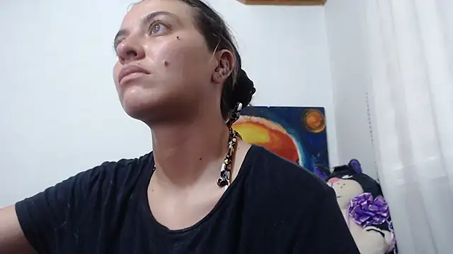 Snapshot of mariecam420 chatting on 10.31.25 mariecam420 online show from 10.31.25