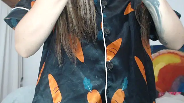 Snapshot of mariecam420 chatting on 11.07.25 mariecam420 online show from 11.07.25