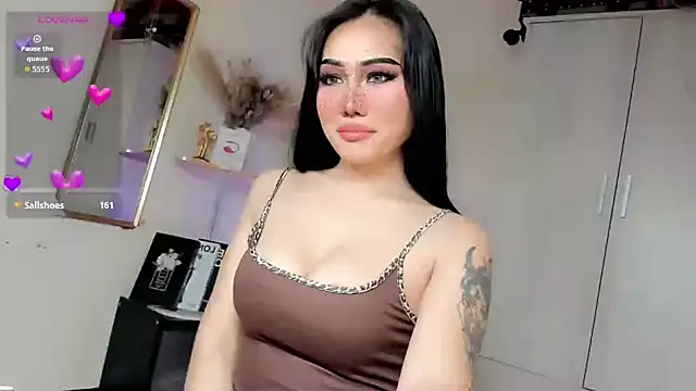 Snapshot of Icon1c_LiLy chatting on 10.04.25 Icon1c LiLy online show from 10.04.25