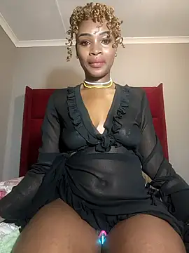 Snapshot of HoneyDropsX chatting on 10.17.25 HoneyDropsX online show from 10.17.25