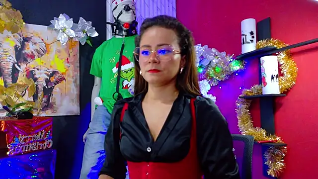 Snapshot of MistressSlut1 chatting on 12.30.24 MistressSlut1 online show from 12.30.24