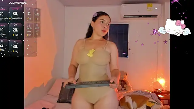 MollyG18 online show from 10.23.25