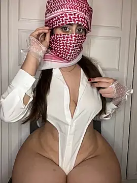 Snapshot of arabiaAna chatting on 09.16.25 arabiaAna online show from 09.16.25