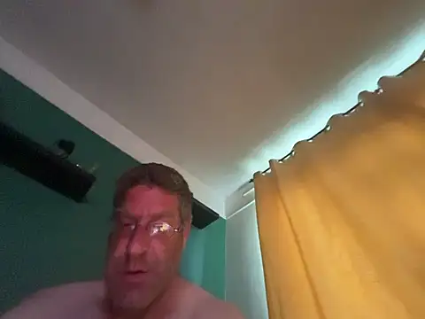 Snapshot of bigboy6880 chatting on 07.14.26 bigboy6880 online show from 07.14.26