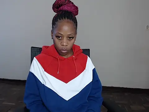 QUEENMANDYY online show from 07.28.26