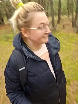 Snapshot of Marushka chatting on 10.24.25 Marushka online show from 10.24.25