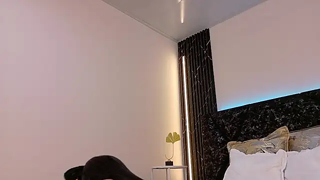 Snapshot of niky_smit chatting on 01.30.25 niky smit online show from 01.30.25