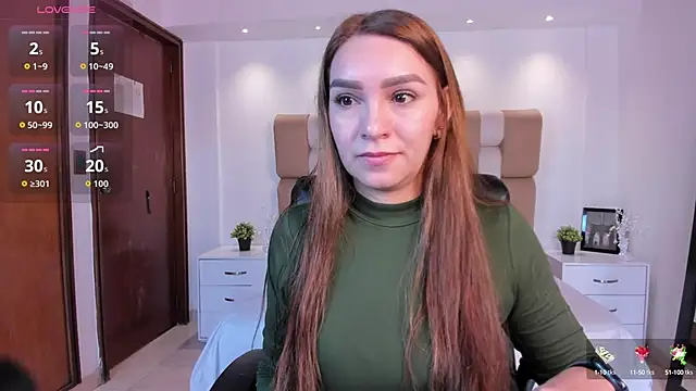 miataylorr1 online show from 10.07.25