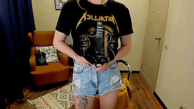  fiona Love online show from 06.04.26