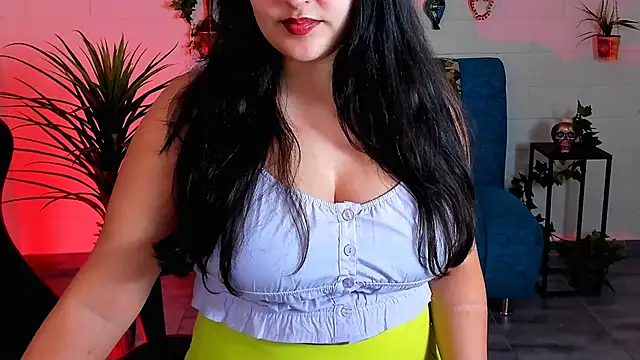 Snapshot of CeceliaJohnson chatting on 10.07.25 CeceliaJohnson online show from 10.07.25