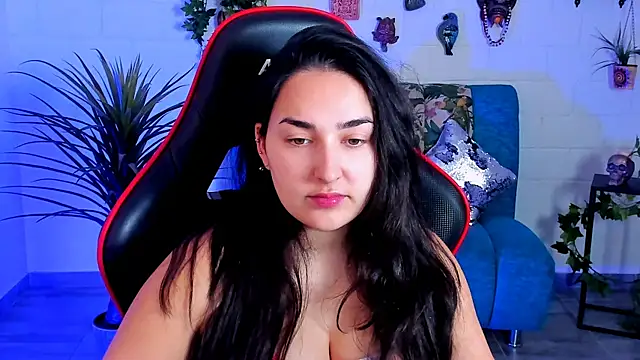 Snapshot of CeceliaJohnson chatting on 10.17.25 CeceliaJohnson online show from 10.17.25