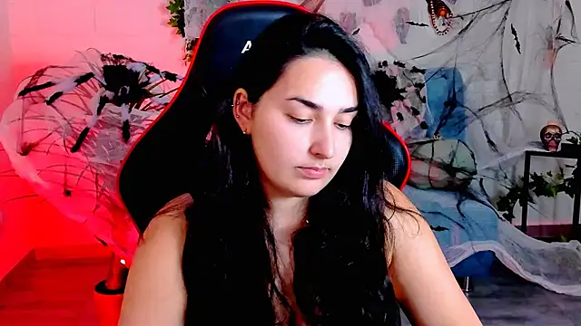 Snapshot of CeceliaJohnson chatting on 10.24.25 CeceliaJohnson online show from 10.24.25