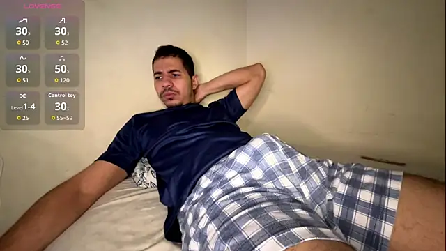 Snapshot of steven_clain chatting on 10.24.25 steven clain online show from 10.24.25