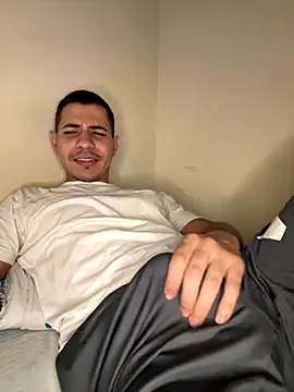 Snapshot of steven_clain chatting on 11.01.25 steven clain online show from 11.01.25