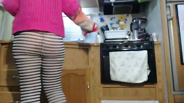 sexyinpantyhose online show from 12.07.24