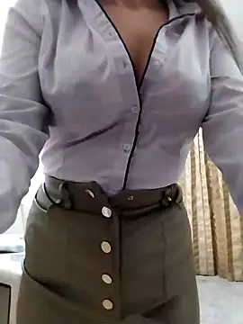 baby sweet girl  online show from 12.15.24