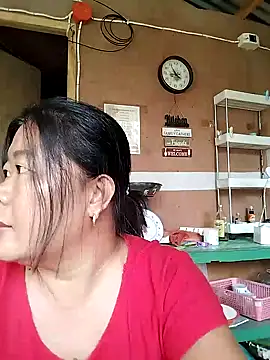 Snapshot of lickmepussy21 chatting on 10.03.25 lickmepussy21 online show from 10.03.25