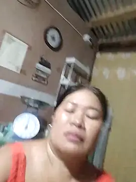 Snapshot of lickmepussy21 chatting on 10.19.25 lickmepussy21 online show from 10.19.25