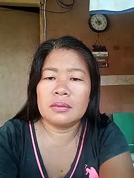 Snapshot of lickmepussy21 chatting on 11.10.25 lickmepussy21 online show from 11.10.25