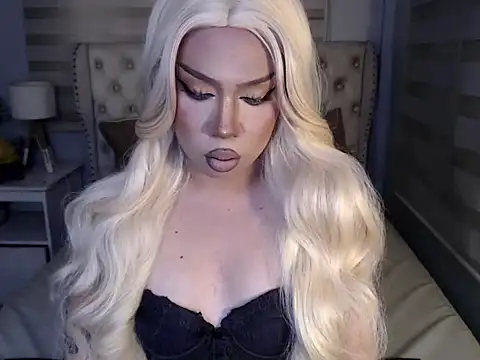 Snapshot of RebecaNextToYou chatting on 02.21.26 RebecaNextToYou online show from 02.21.26