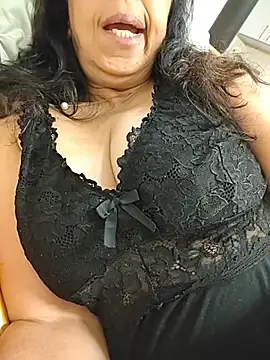 Susannemilf online show from 10.29.25