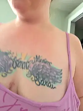 Snapshot of julimonroe chatting on 02.26.26 julimonroe online show from 02.26.26