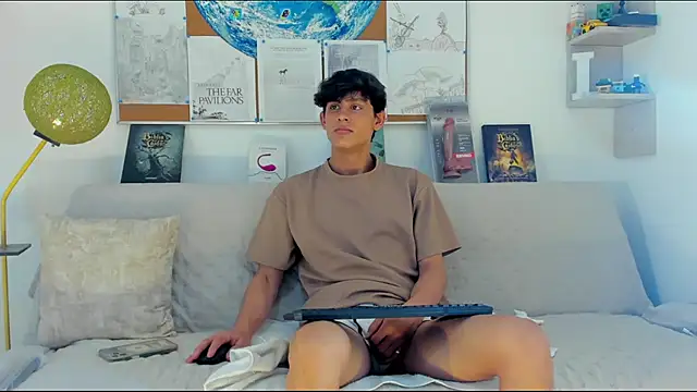 Snapshot of logan_thomas chatting on 03.02.26 logan thomas online show from 03.02.26