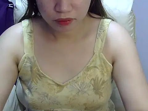    zurIII09  online show from 03.31.26