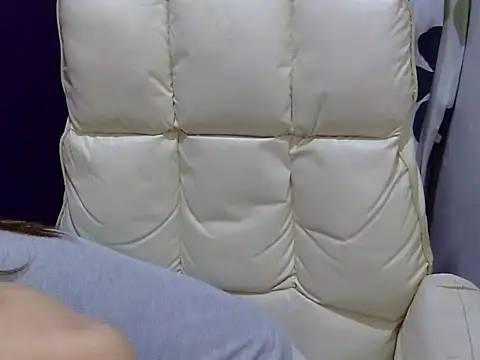 Snapshot of ___zurIII09_ chatting on 06.13.26 zurIII09 online show from 06.13.26