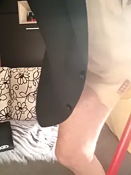 Snapshot of Saysomething3 chatting on 03.03.25 Saysomething3 online show from 03.03.25