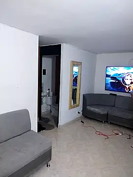 Snapshot of escalofrianti chatting on 10.04.25 escalofrianti online show from 10.04.25