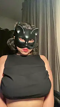 nenalayla online show from 11.25.25