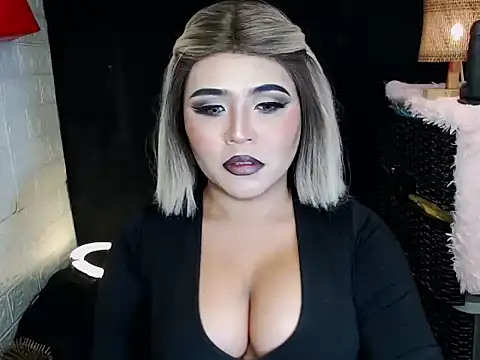 Snapshot of x12inchanaconda chatting on 02.26.26 x12inchanaconda online show from 02.26.26