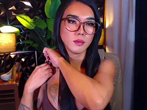 YourBabyGirlExists online show from 12.15.24